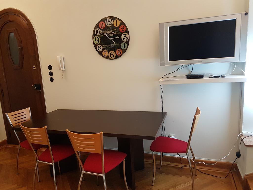 Errathens Pine Red And Taupe - Athens Centerアパートメント エクステリア 写真