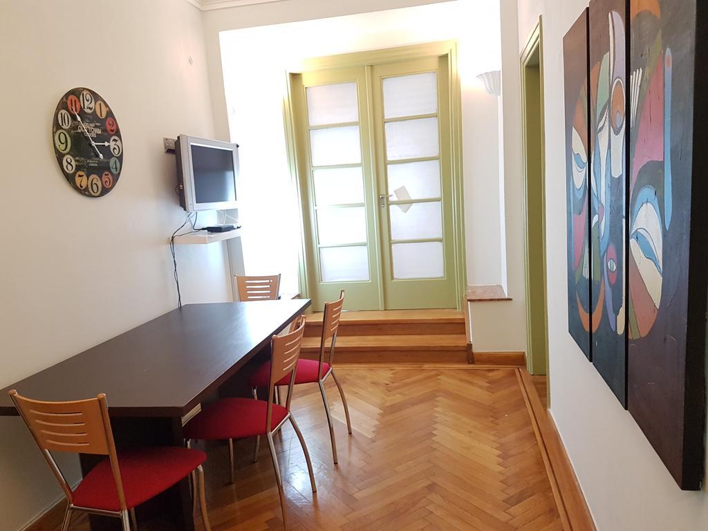 Errathens Pine Red And Taupe - Athens Centerアパートメント エクステリア 写真