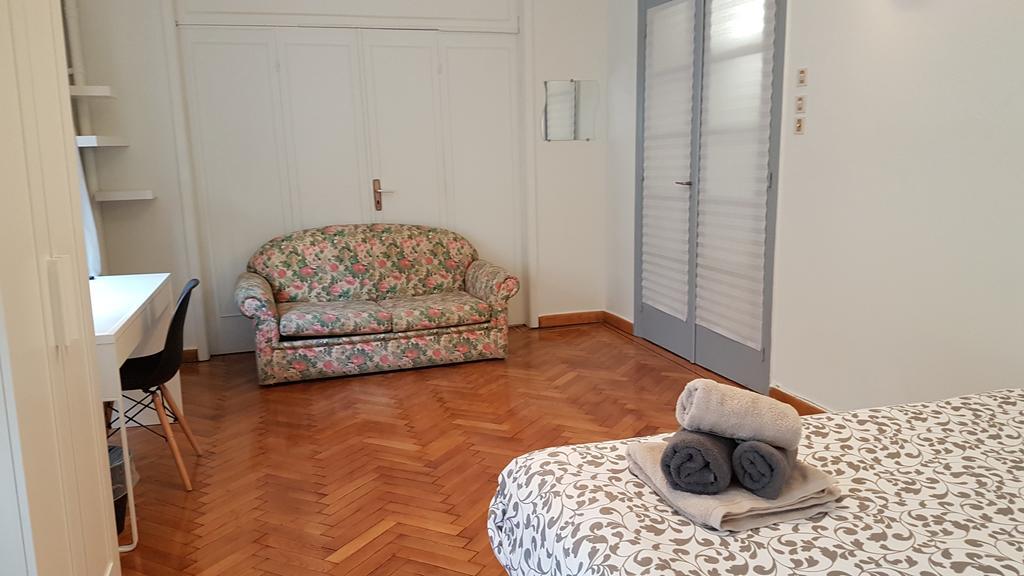 Errathens Pine Red And Taupe - Athens Centerアパートメント エクステリア 写真