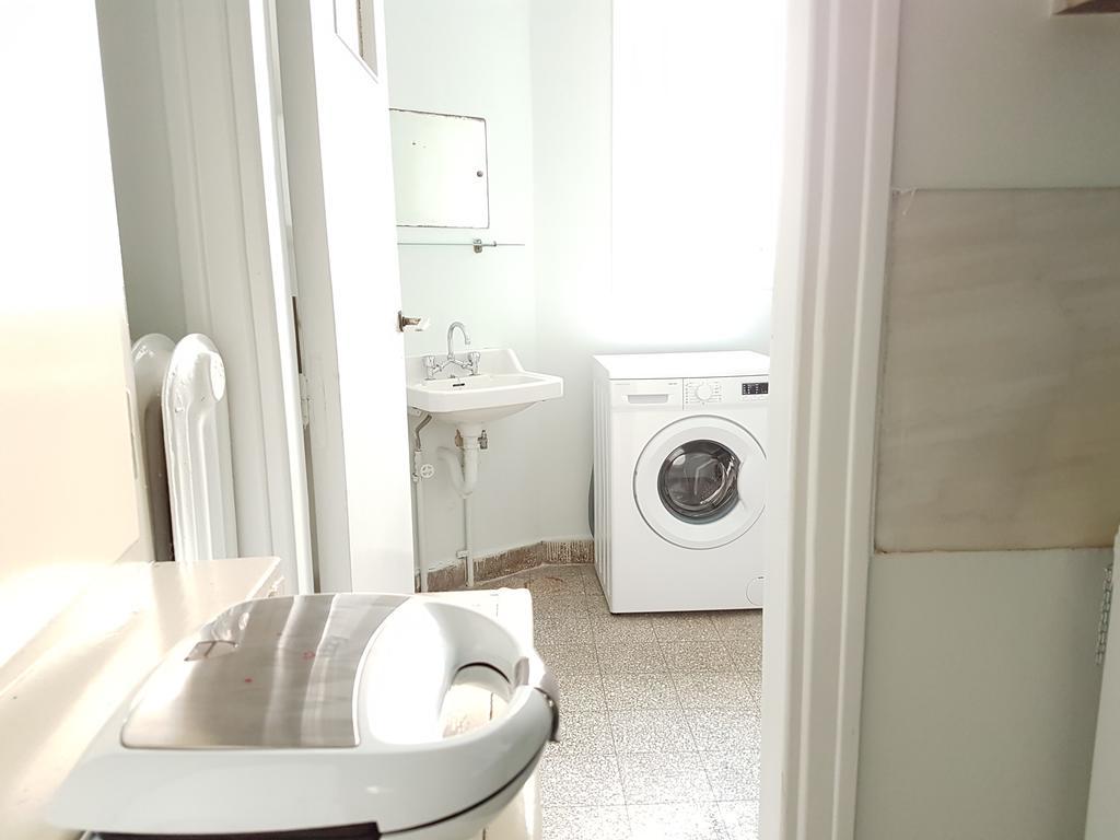 Errathens Pine Red And Taupe - Athens Centerアパートメント エクステリア 写真